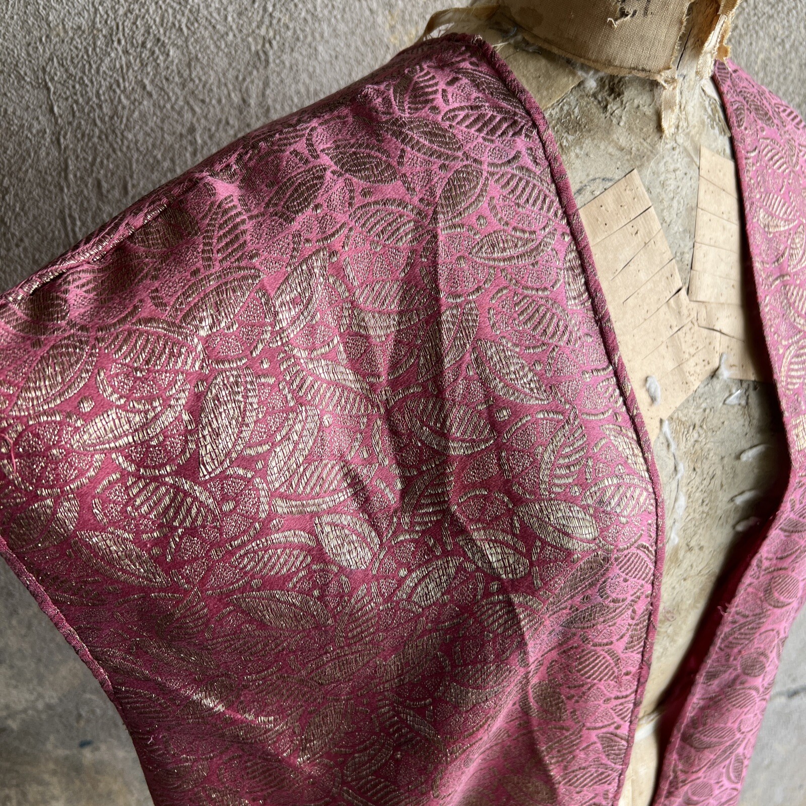 Antique 1920s Pink Silk Lamé Smock Mini Dress Blouse Fruit Design 1930s Vintage