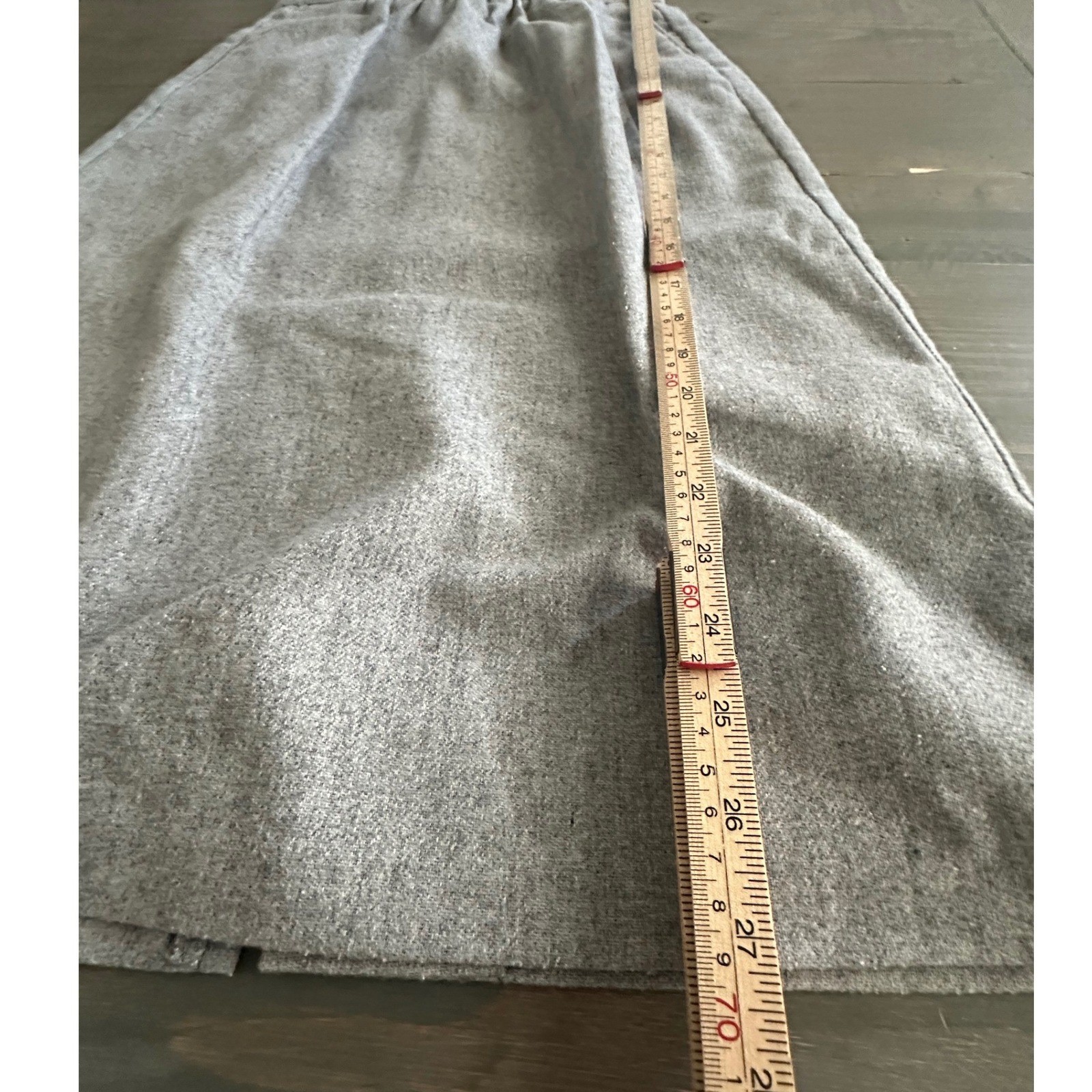 VTG Nancy Jennifer Canada Gray Wool Midi Skirt Made in Canada Women’s Size 9/10