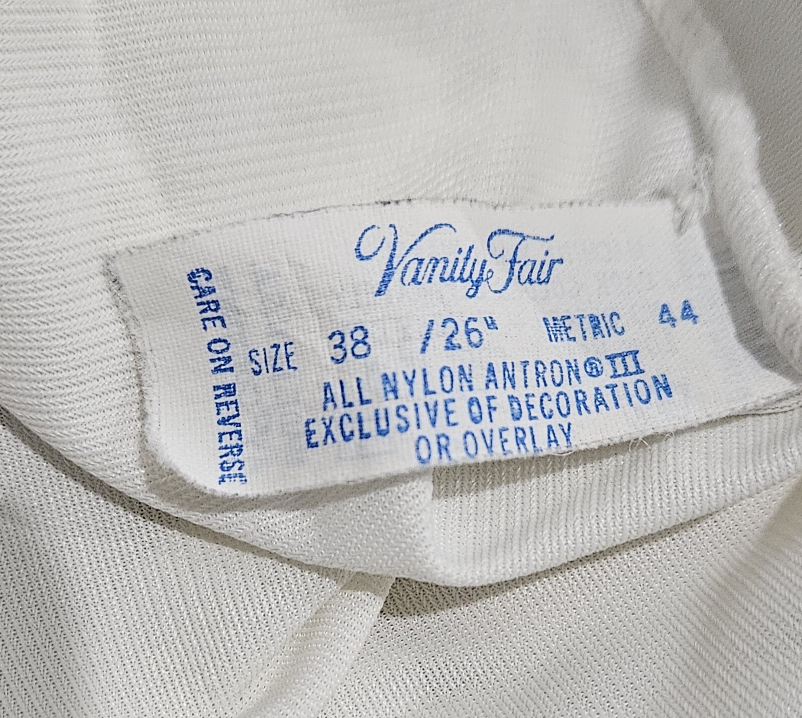 Vintage Vanity Fair White 38 Full Slip Nightgown 1950’s Nylon Machine Washable