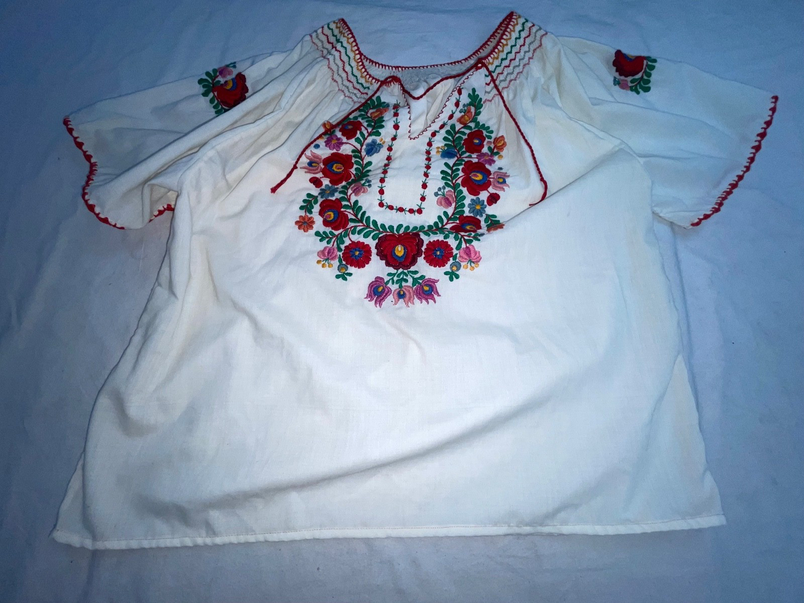 VTG 60S 70S WOMENS FLOWER EMBROIDERED FESTIVAL PRARIE BOHO HIPPY TUNIC SHIRT