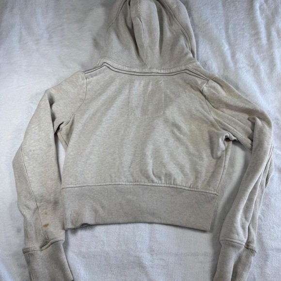 American Eagle gray graphic cropped fur lined hooded jacket y2k vintage mcbling