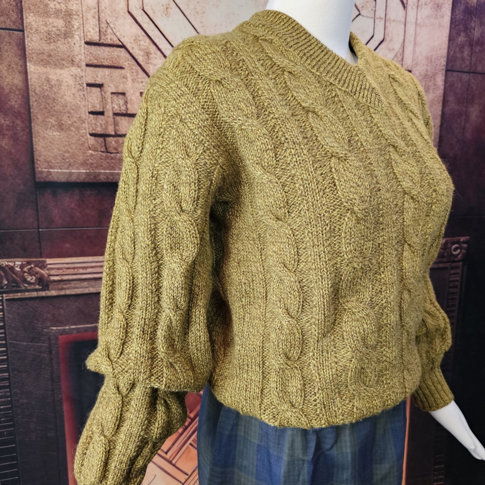 Vintage 1970s Sweater Pullover Cable Knit Mustard Yellow Wool Jantzen V-neckline