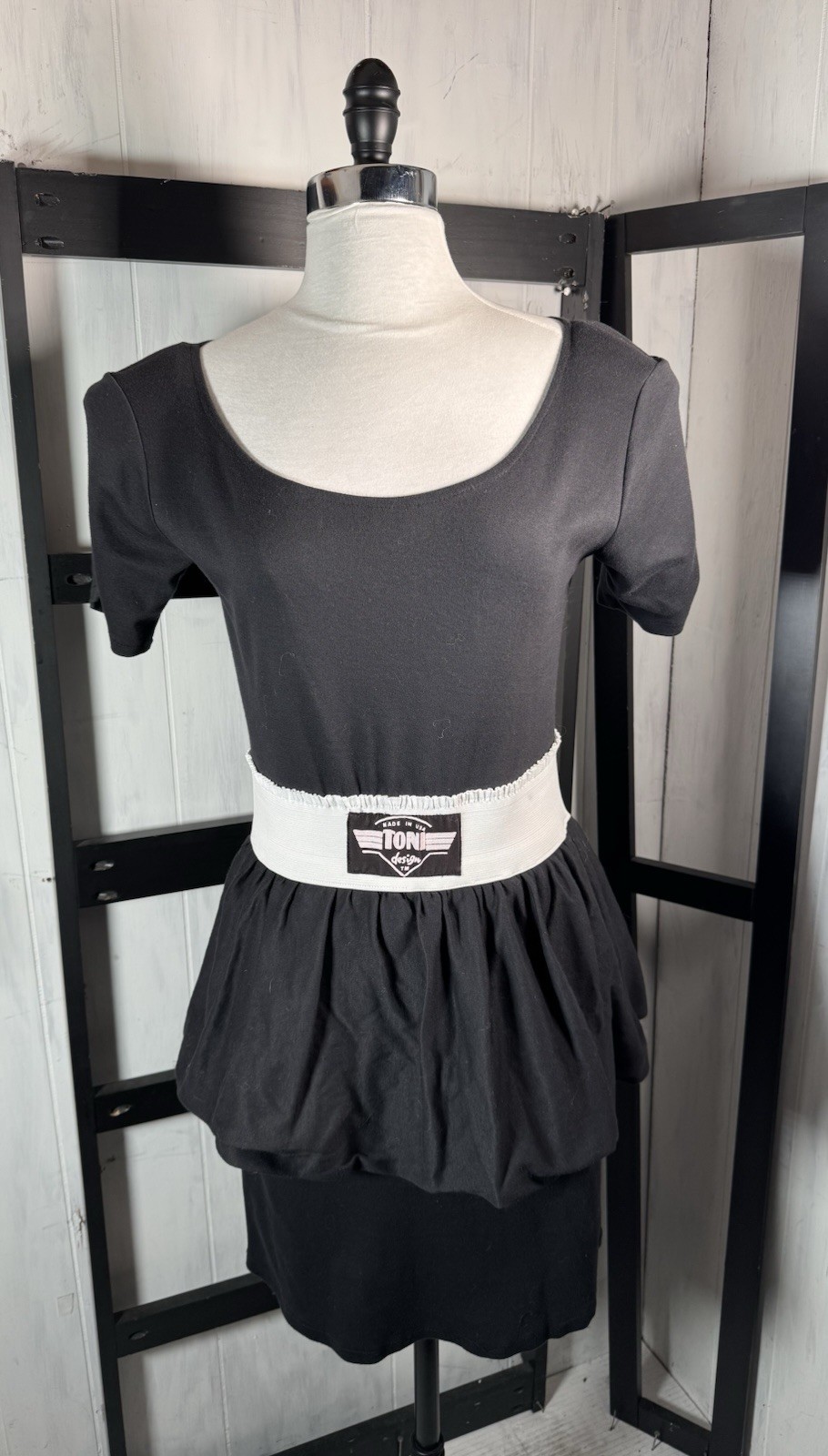 Vtg 80s Toni Design Made In USA Black Jersey Peplum White Belted Sheath S/M