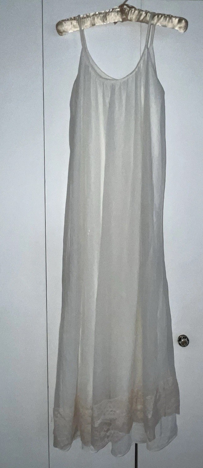 VTG INTIME Chiffon Nightgown Large White Ivory Lace Bridal Full Sweep Maxi Gown