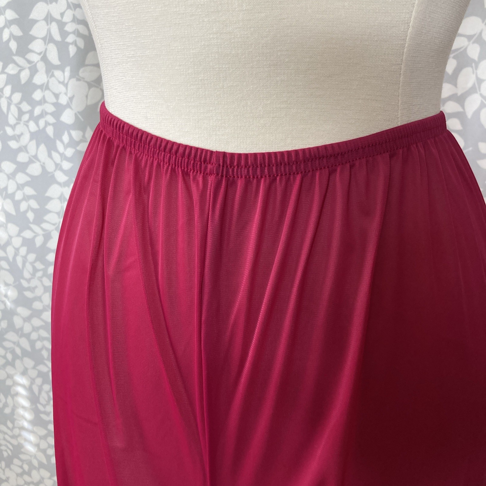 Vintage Vanity Fair 3 Pc Magenta Short Sleeve Pajama Set w/Robe, Size M, Unworn
