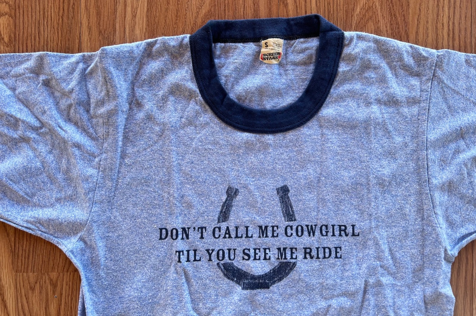 Vtg 1970s S Cowgirl t shirt Western Ringer Heather Rodeo Screen Star Horseshoe