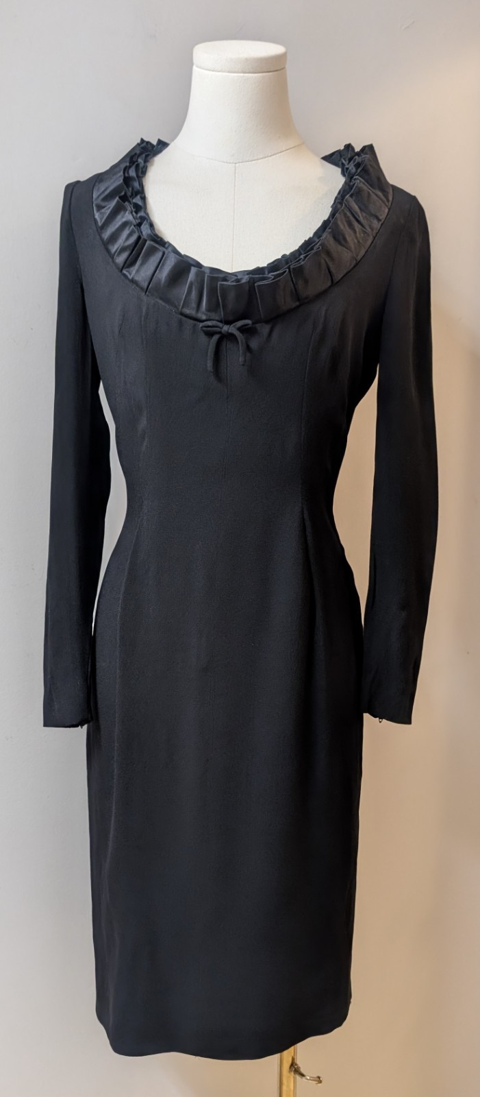 Vintage 60’s Sydney North Black Rayon Crepe Femme Fatale Dress Zipper Sleeves S