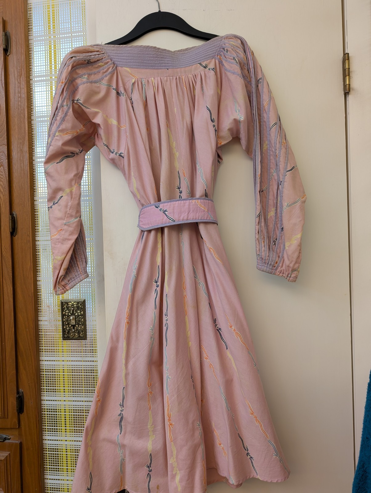 Vintage Beautiful Pink Dress With Juliet Sleeves Belt 79 Inches Renaissance