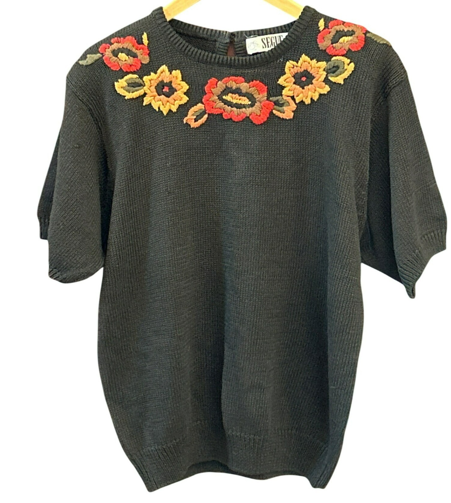 Vintage Segue Black Floral Knit Short Sleeve Sweater Sz M Embroidery Granny Chic