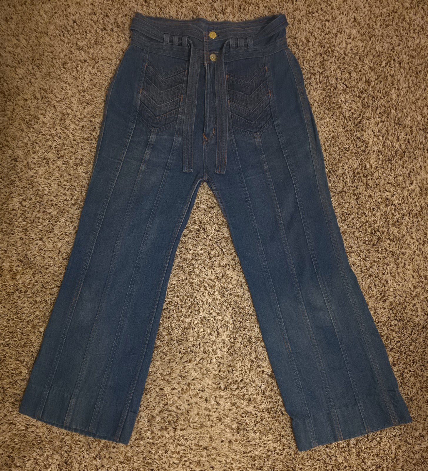 RARE Vtg 70s N’est Ce Pas Bell Bottoms – Sunray Pleated – Chevron Pockets CLEAN!