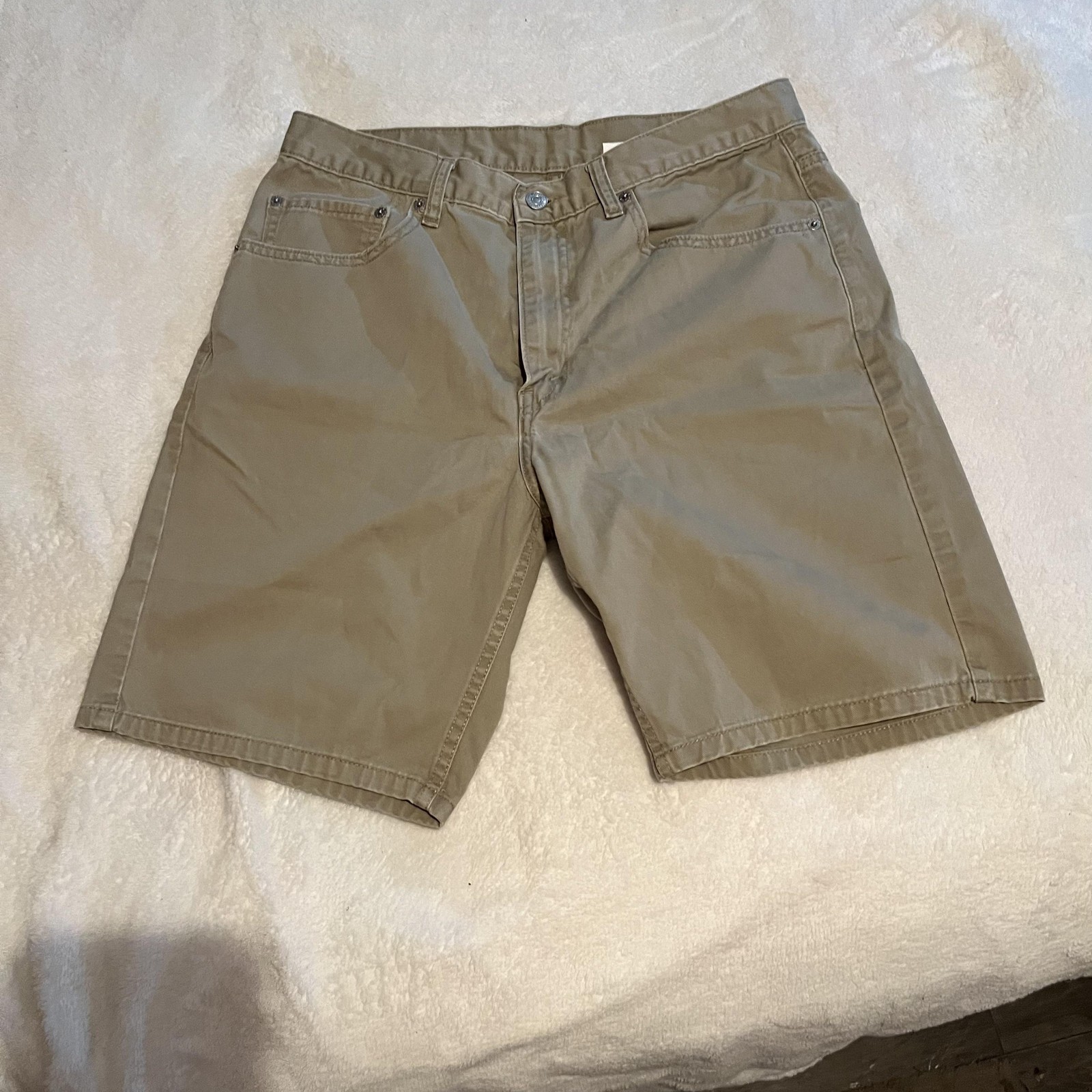 VintageLevi’s 505 Chino Shorts Mens 34 Beige Flat Front 11in Inseam Regular Fit
