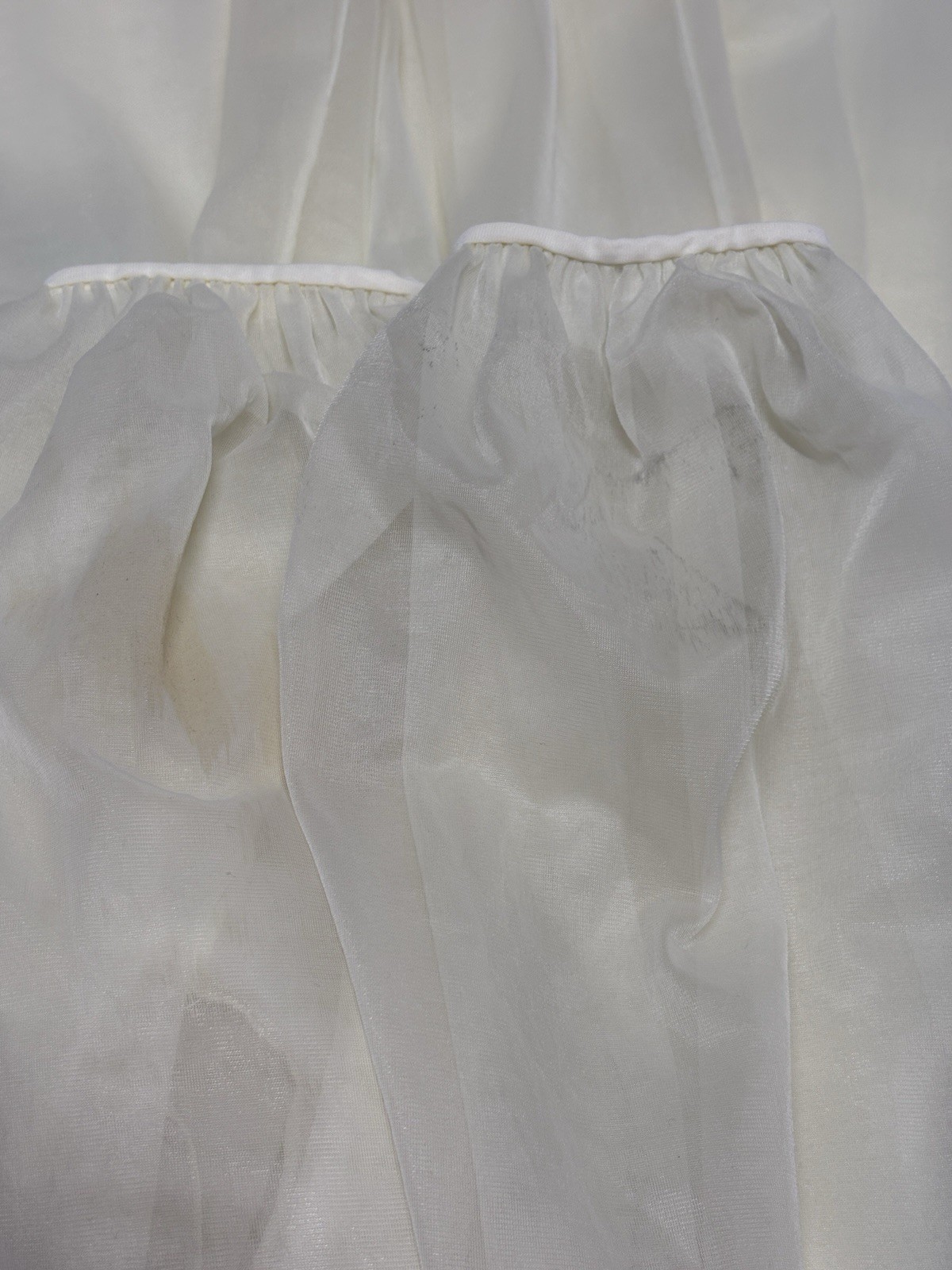 VTG Shadowline Bridal SILKY Peignoir Lace Trim Embroidered Nylon Robe Nightgown