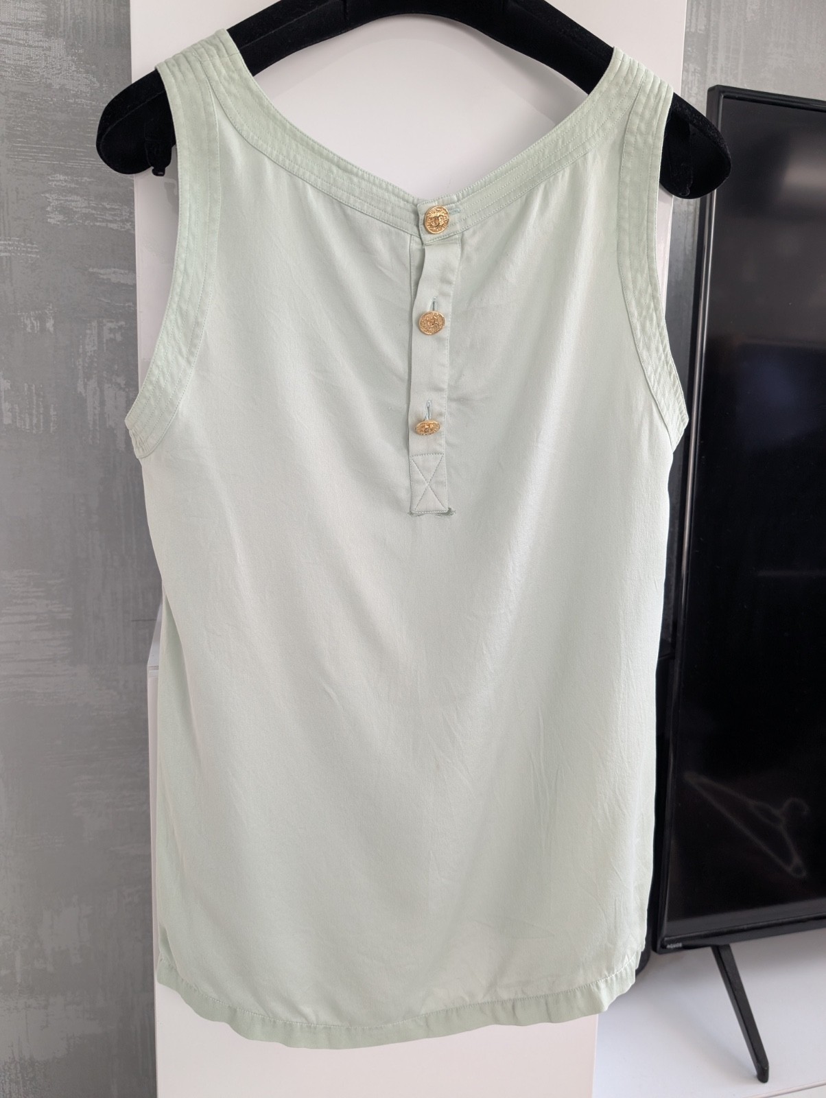 CHANEL Boutique 80-90’s CC Gold Buttons Sleeveless Blouse Top Shirt Tank Vest S