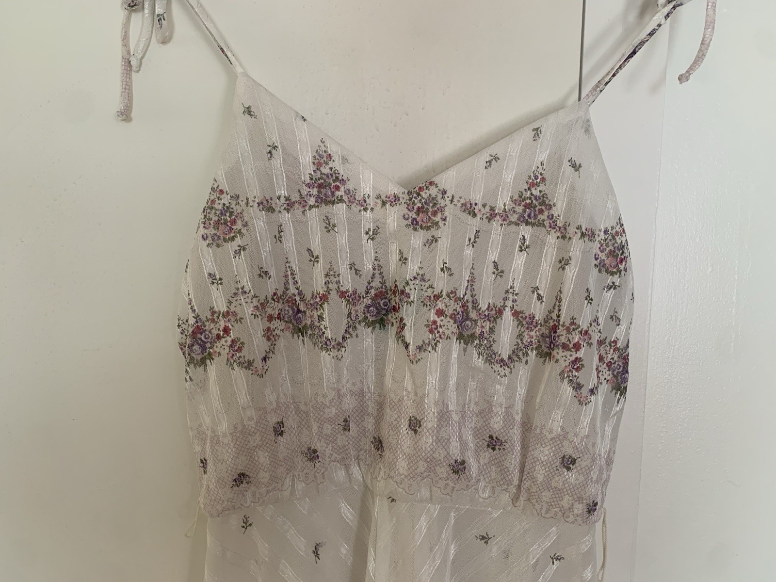 Designed By Wayne Diamond’s Run Ladies White Dress Floral Pink 70s size 7