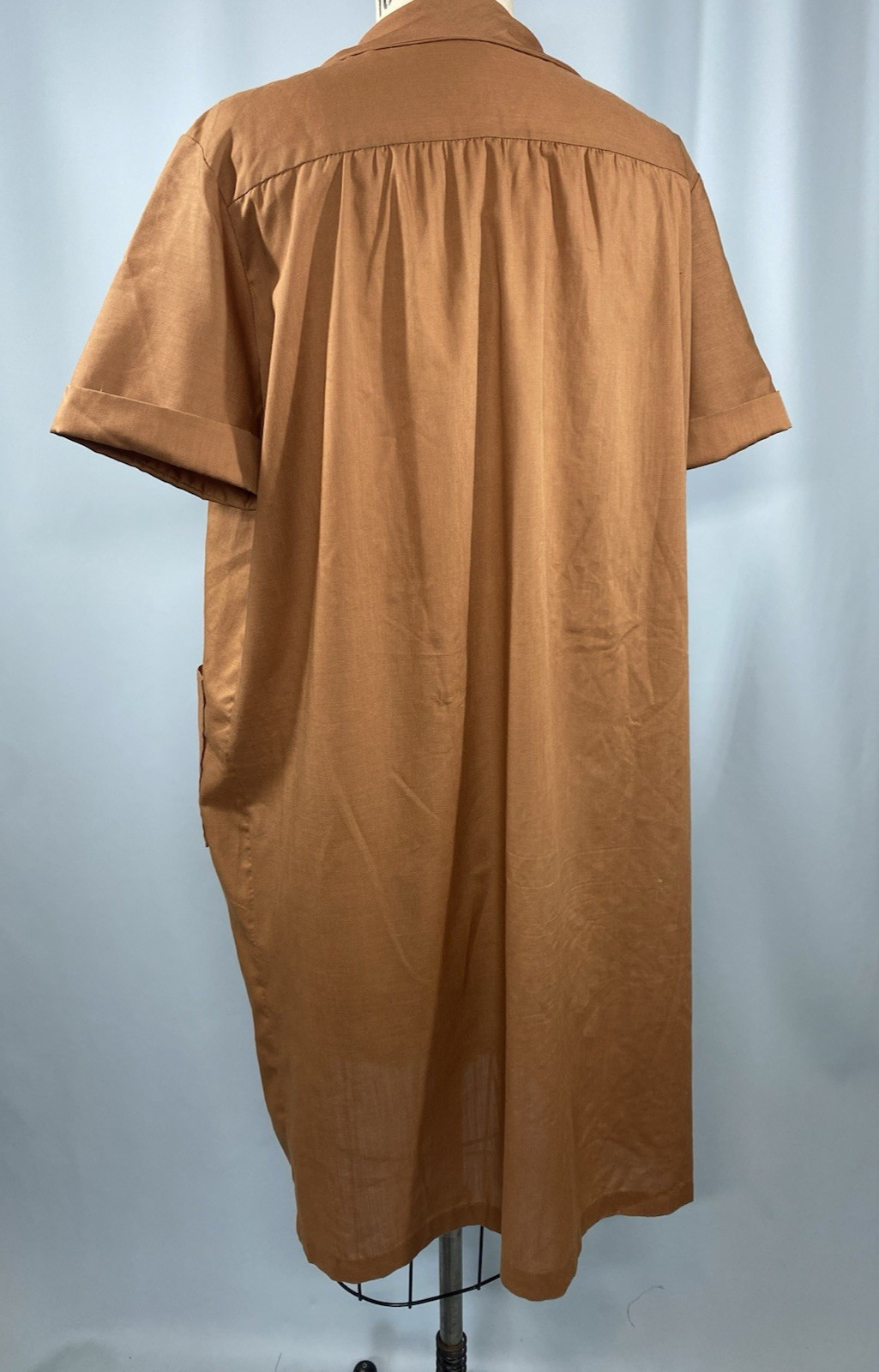Vintage Nightgown SIZE MEDIUM brown tan orange 60s 70s classic house dress robe