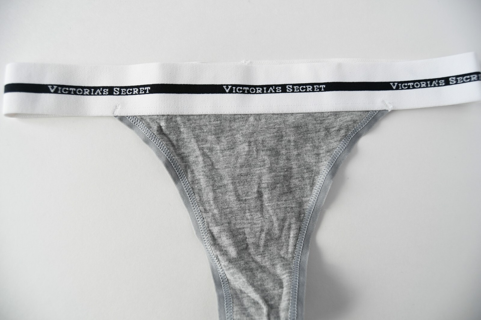 1 VTG Victoria’s Secret 2010s Thick Logo Cotton V-String Thong Panty SMALL