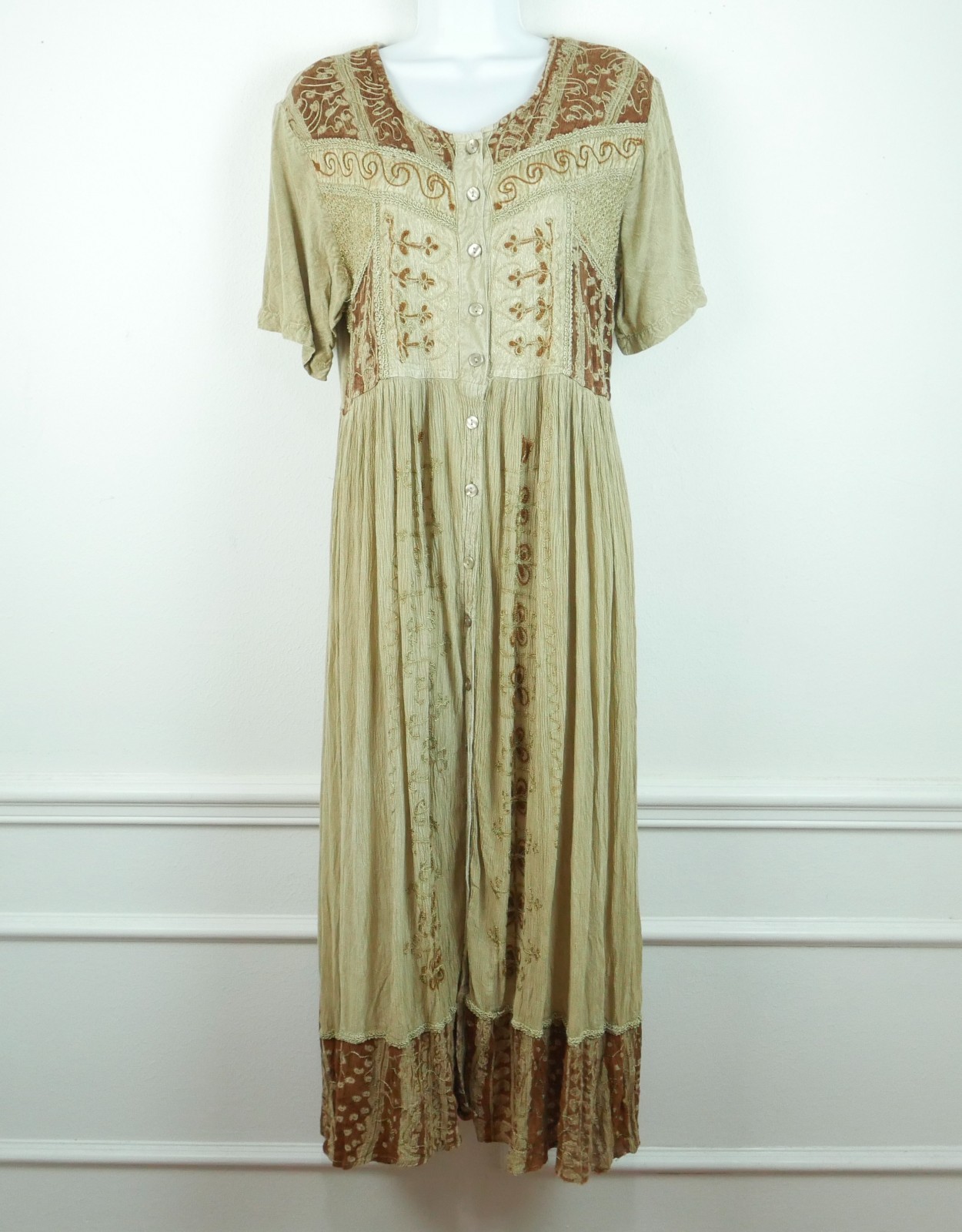 Vintage 90s XL Maxi Dress Embroidered Crinkle Festival Grunge Renaissance Button