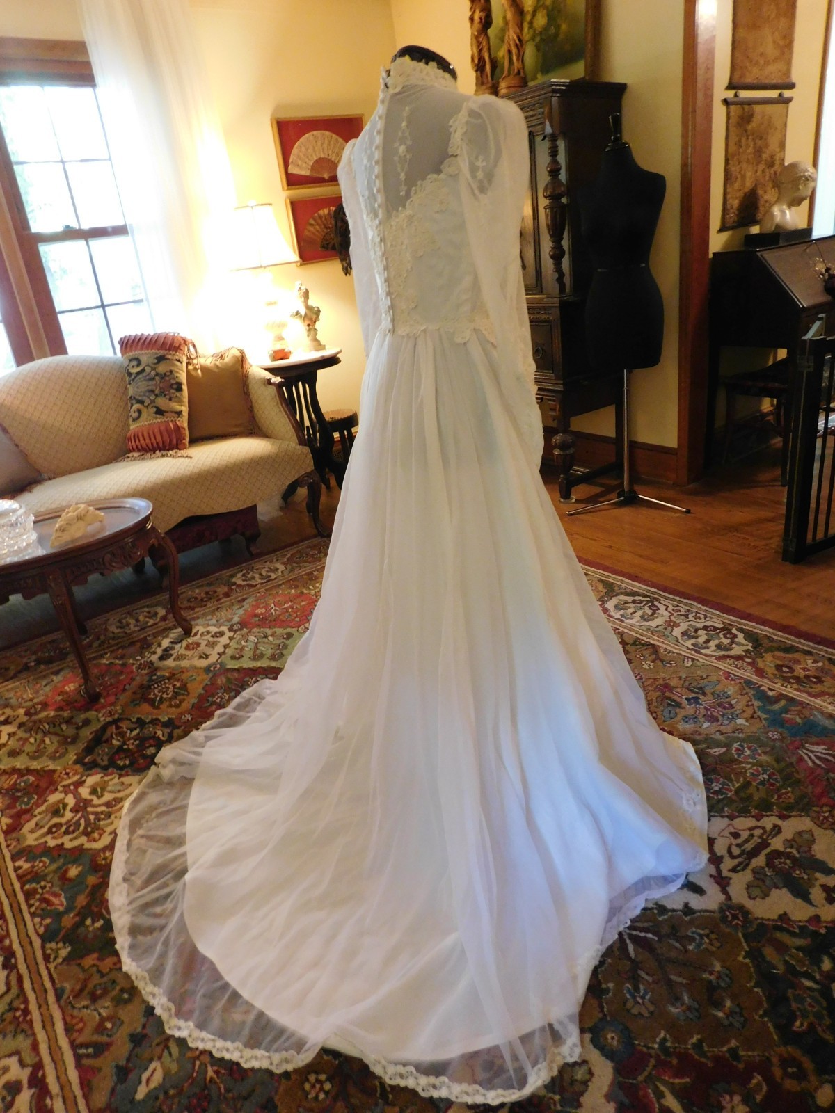 BEAUTIFUL WHITE VINTAGE LONG SLEEVE ORGANZA & LACE WEDDING GOWN S 4