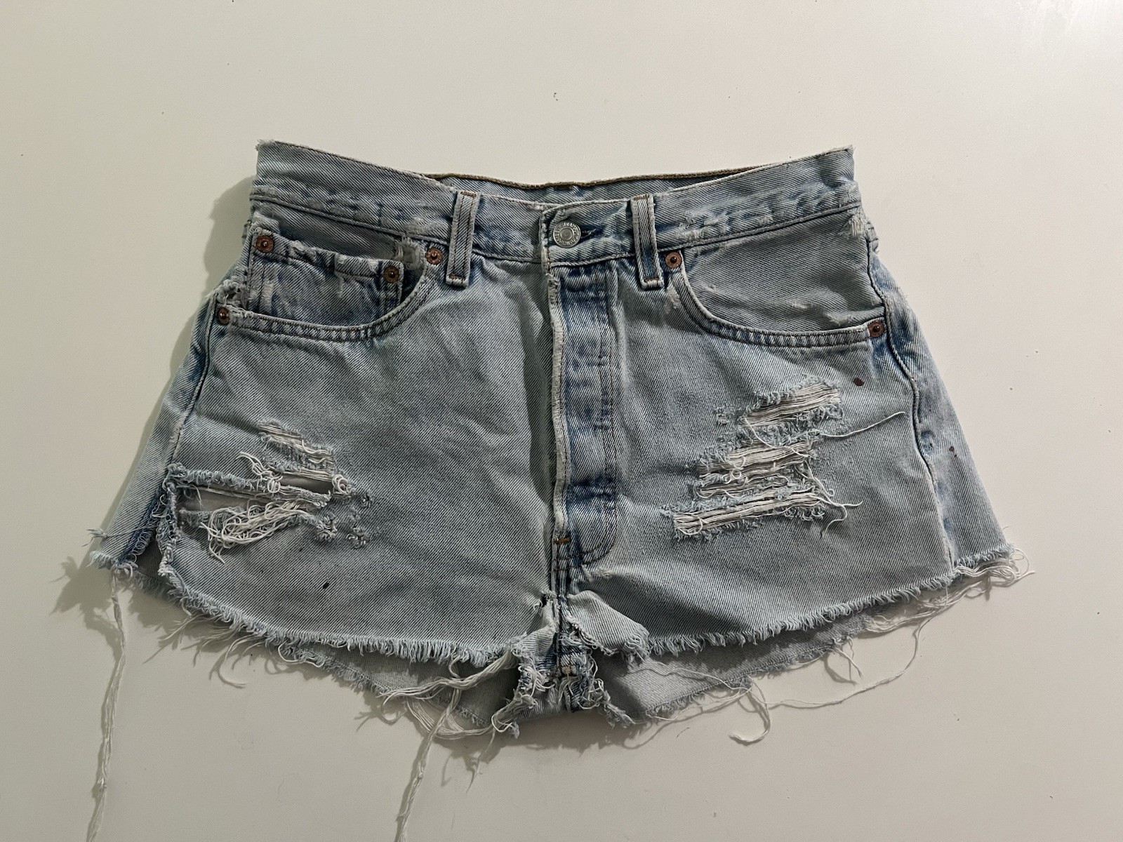 LEVI STRAUSS Vintage 90s DISTRESSED 501 Cut Off Jean Shorts Made In USA Size 31