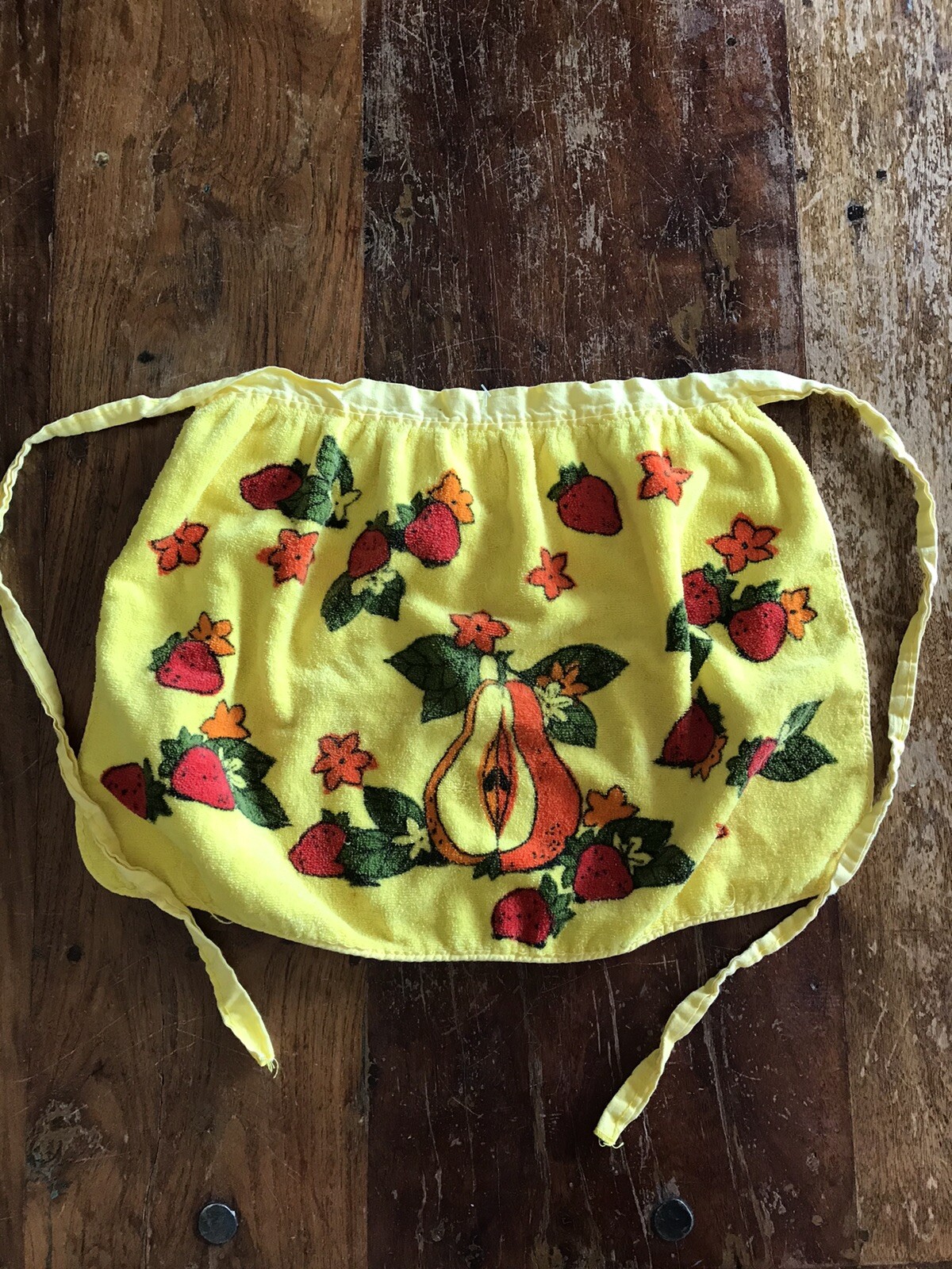 vtg 70s towel apron assorted fruit strawberries pear flower sayco screen prints