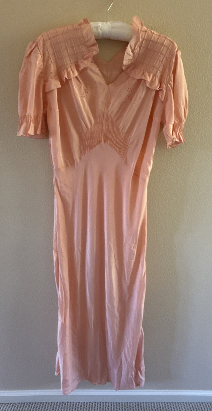 Vintage 1940’s Italian 100% Silk Handmade Peach/Pink/Coral Nightgown Never Worn