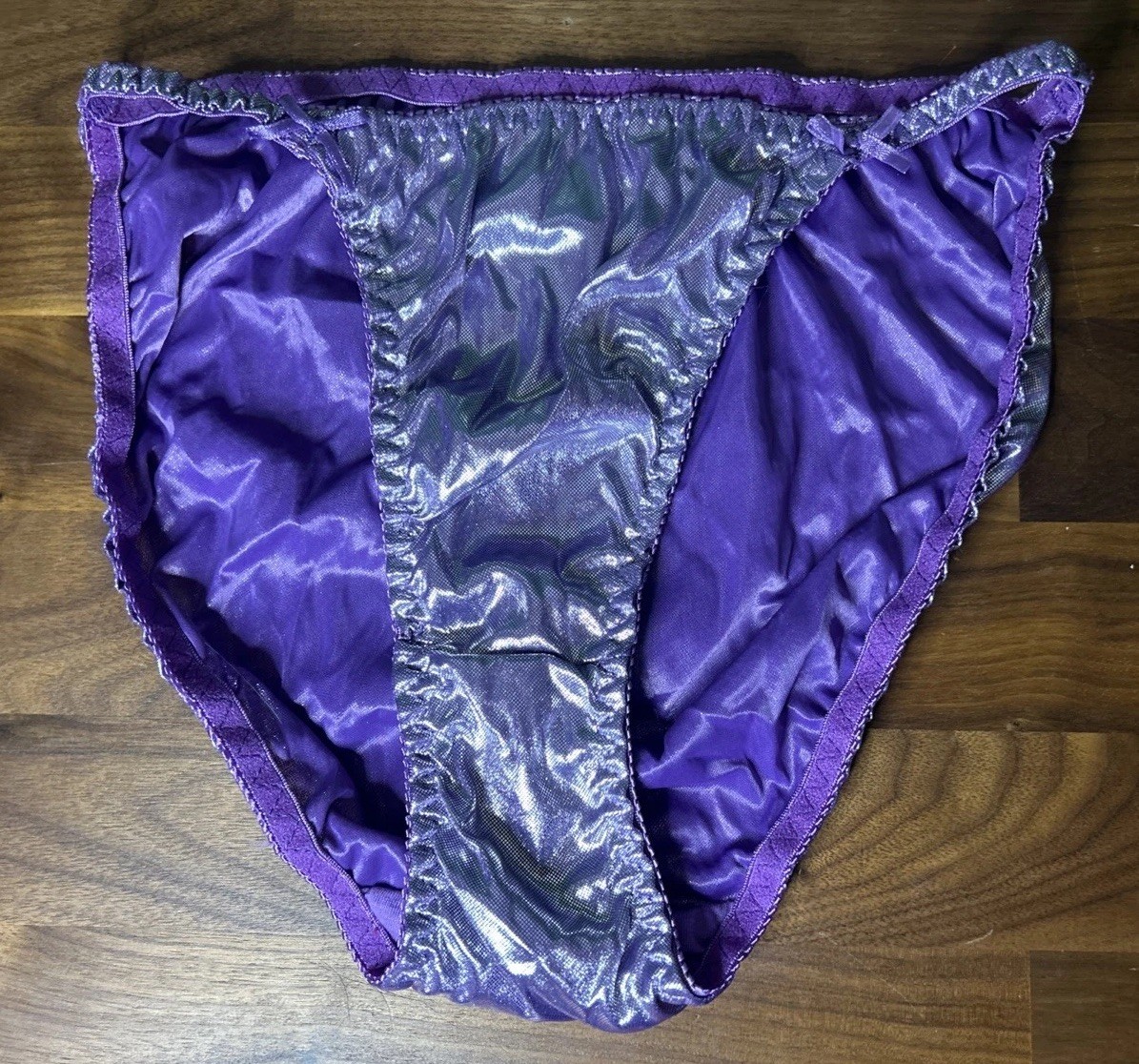 Vtg String Bikini PANTIES Liquid SATIN Second Skin Purple Metallic Foil Bow Sz L