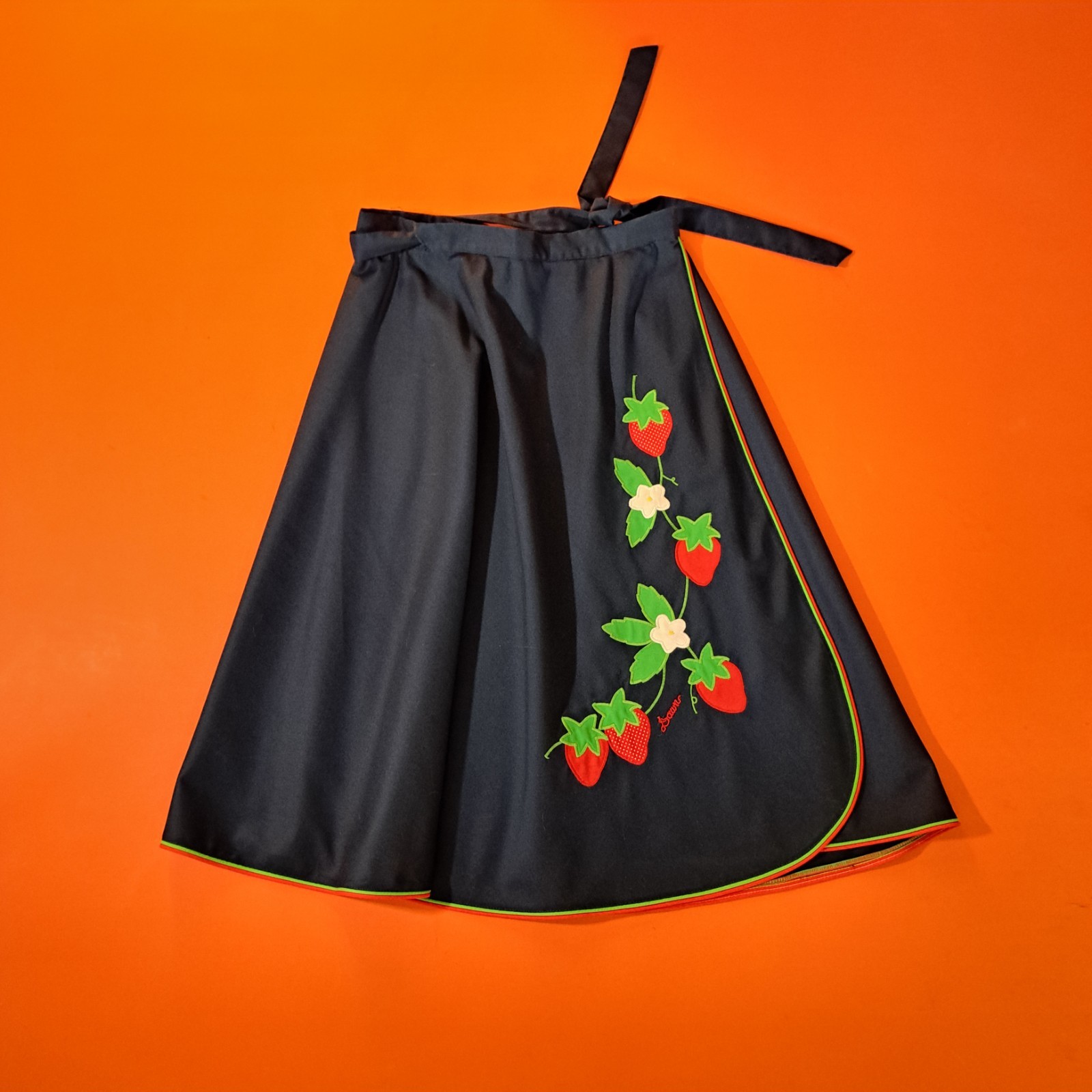 True Vintage 60s 70s Tori Totes Strawberry Wrap Skirt Rare