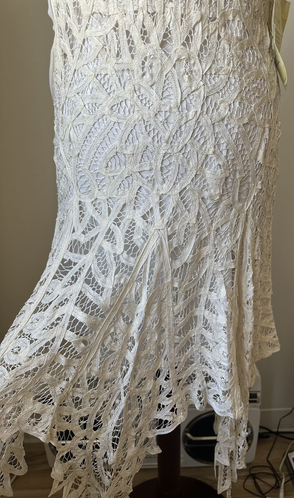 Bohemian Vintage Bridal Venetian Lace Dress Handkerchief Hem Size 6