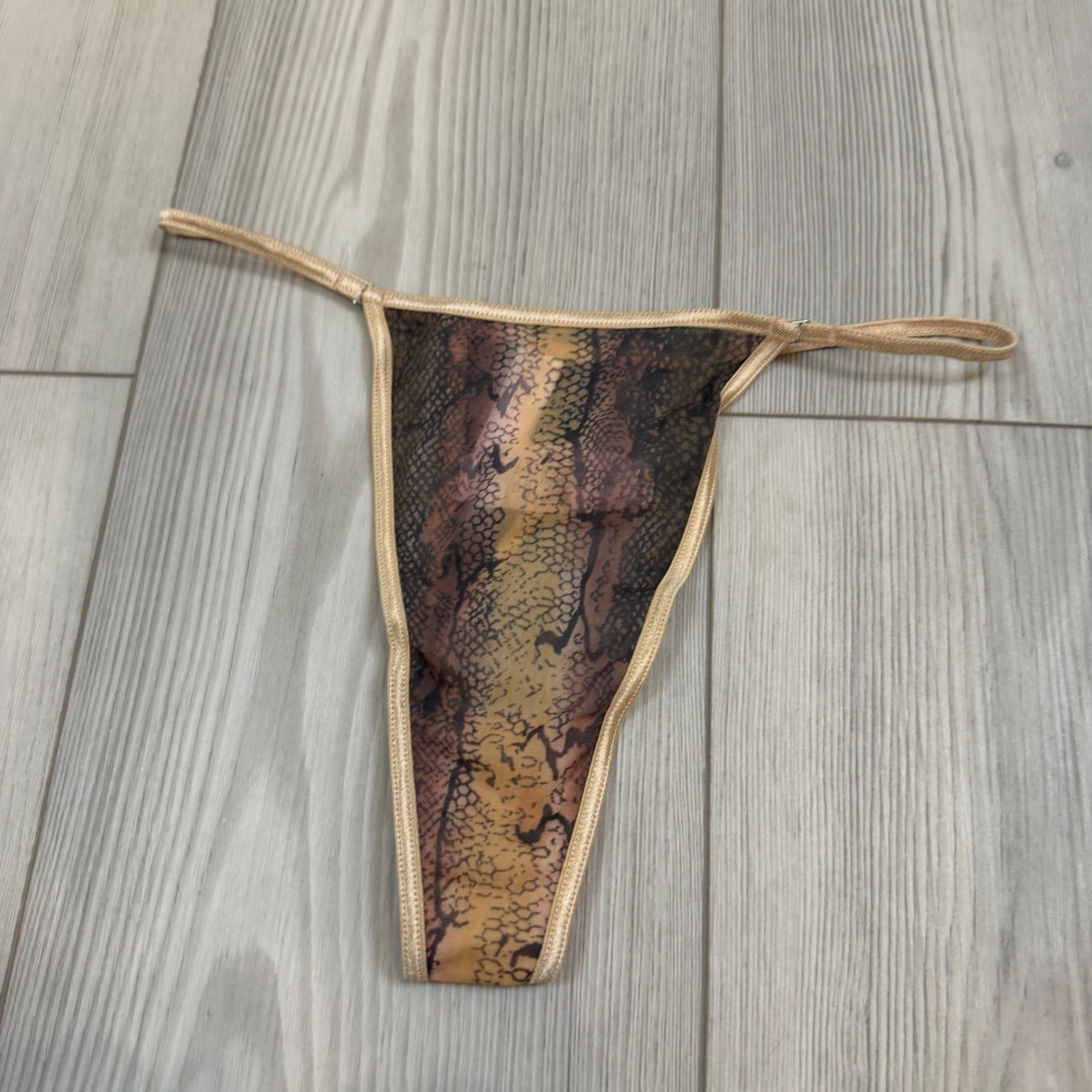 Vintage Victoria’s Secret V-String Thong Small Snakeskin Animal Print Y2K NWT