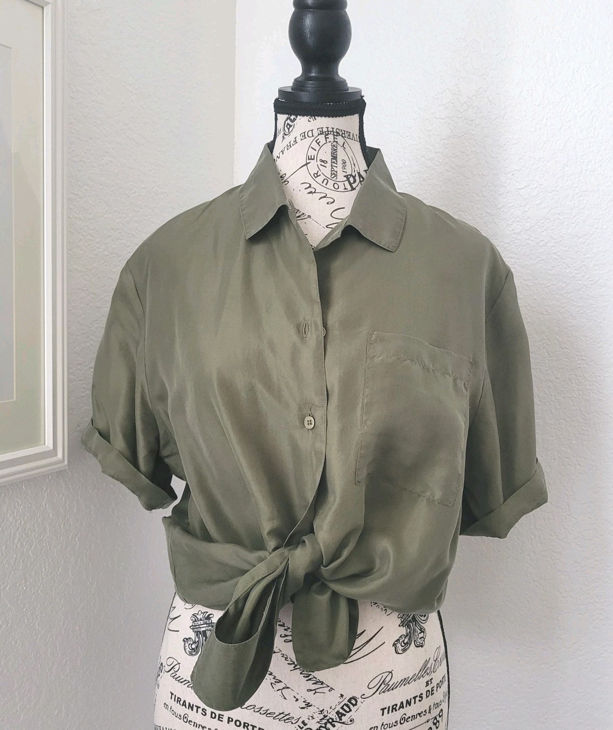 Vintage 100% Silk Olive Green Blouse Button Up Short Sleeve Size Medium