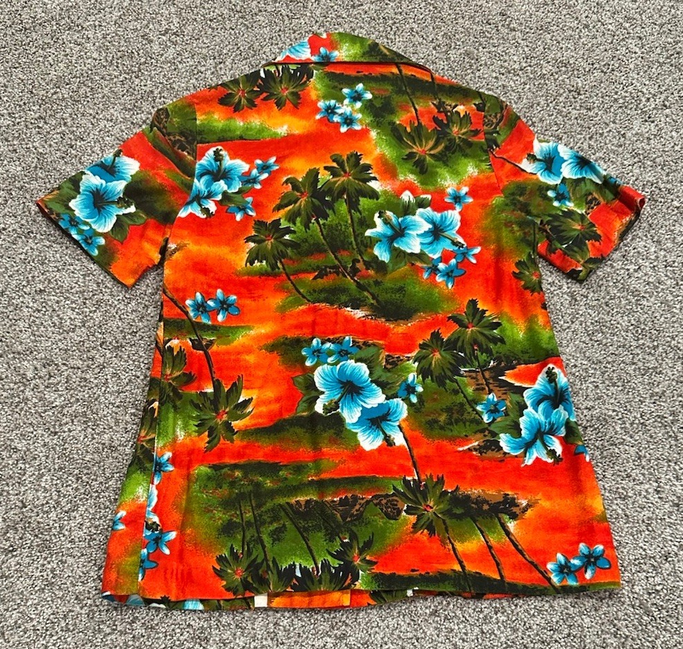 Vintage Hukilau Fashions Shirt Honolulu Hawaiian Scene Pattern Women’s XS