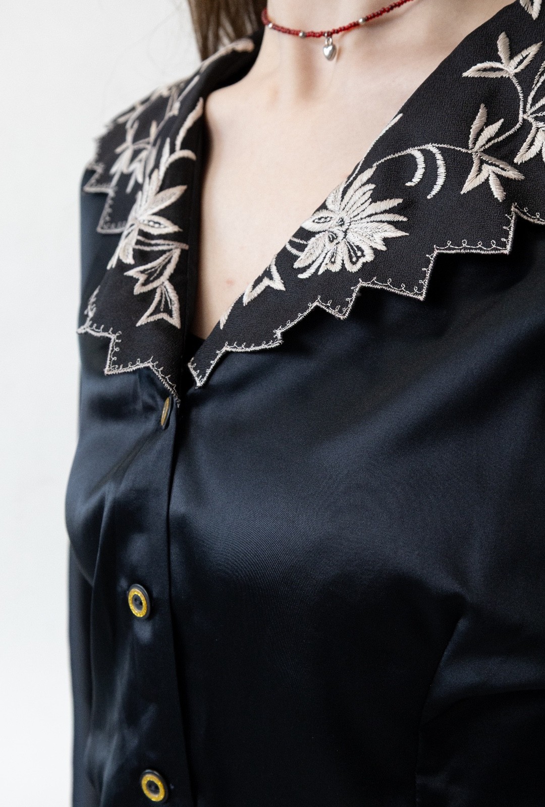 Vintage 90s Black Embroidered Collar Satin Blouse Women’s M Floral V Neck 1990s