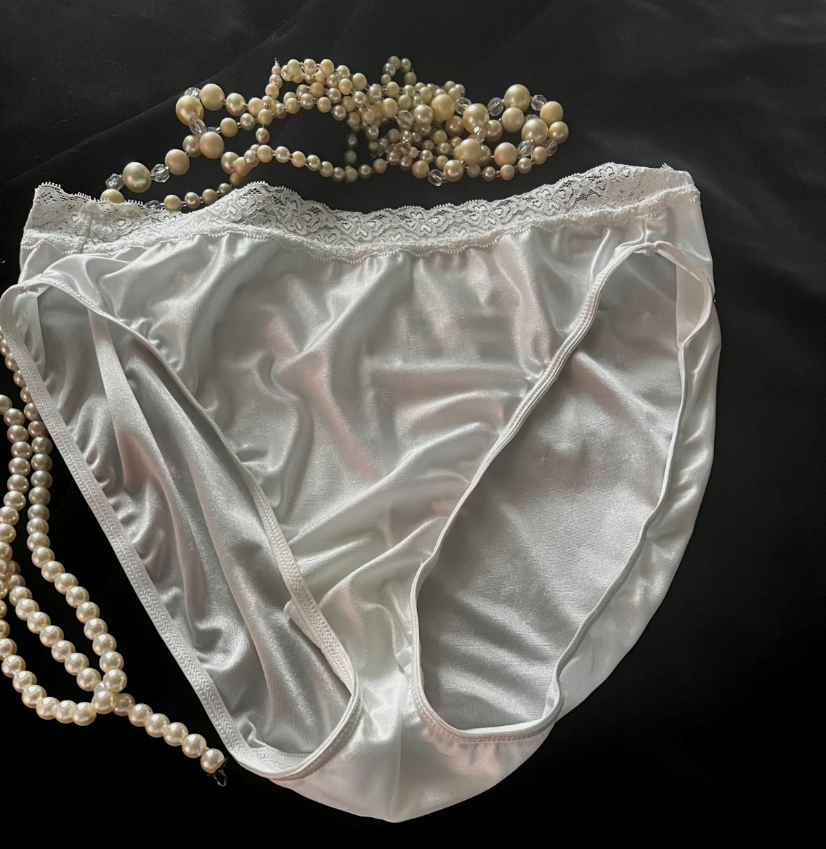 Vintage Nylon Panties by Hanes White Lace Waist Size 8
