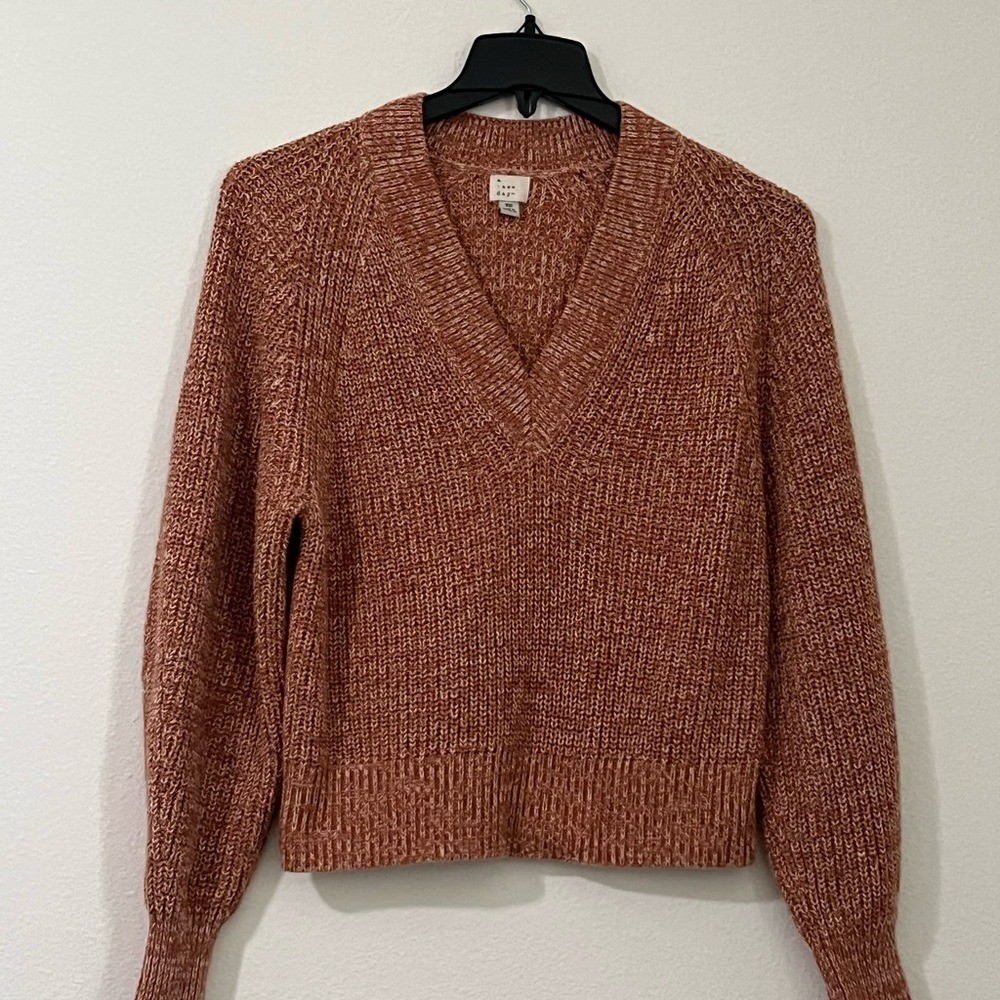 a new day Women’s V-Neck Long Sleeve Sweater in Rusty Rose, Size XS