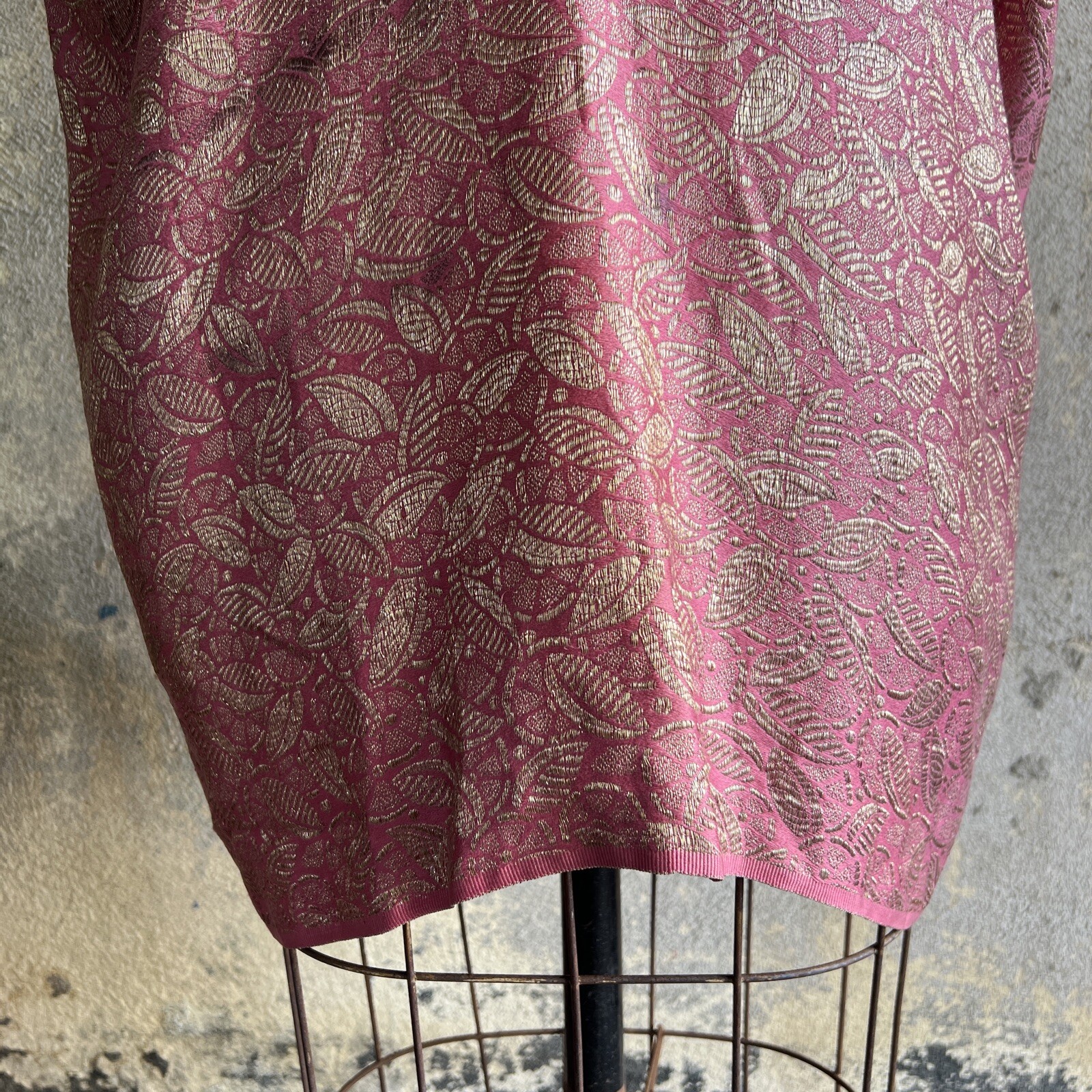 Antique 1920s Pink Silk Lamé Smock Mini Dress Blouse Fruit Design 1930s Vintage