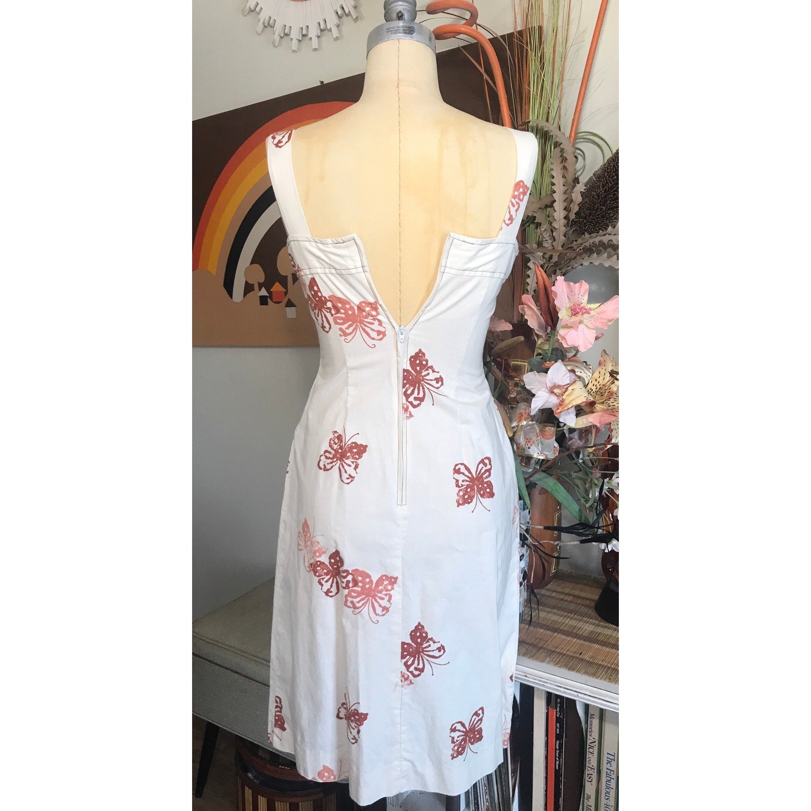 1970s Rachelle Lee Stevens Sundress Beige Butterfly Print Pocket Square Neck