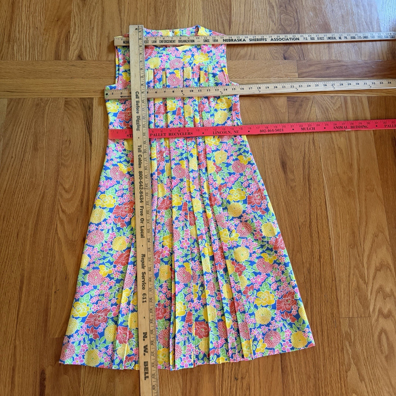 Vintage Bright Floral Print Sleeveless Pleated Dress XS Vibrant Summer Party