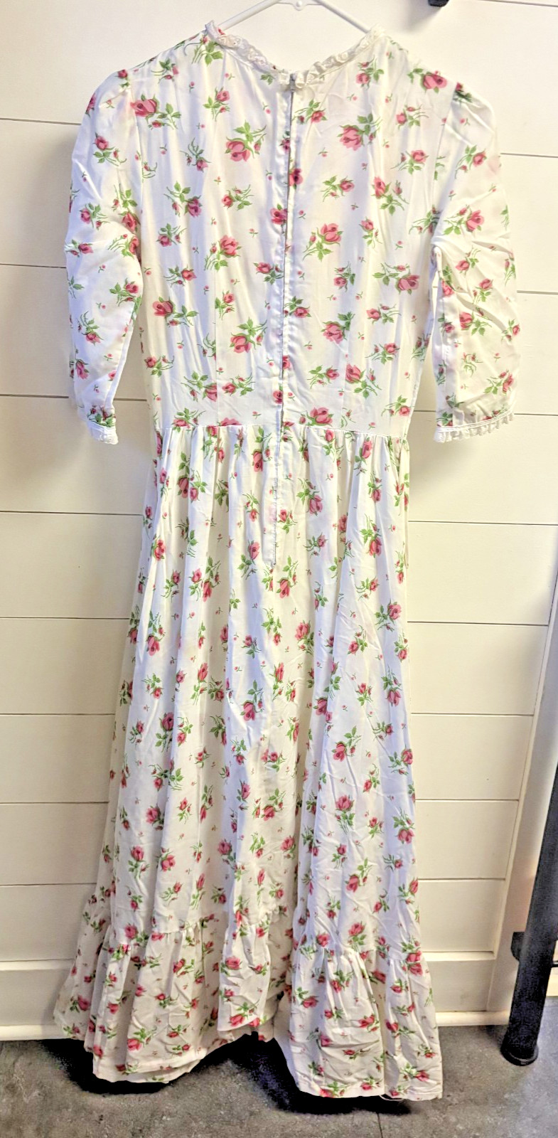 Handmade full length prairie dress & bonnet lace ruffle w 24″ l 52″ vintage 70s