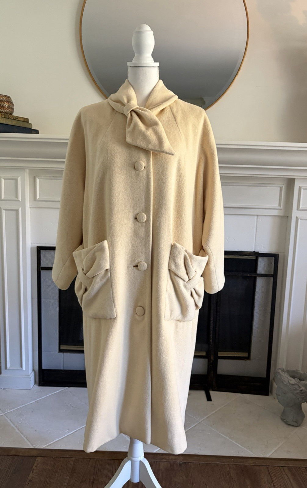 VTG 50s 60s Don Loper Coat Cream Bow Collar and Pockets Size M