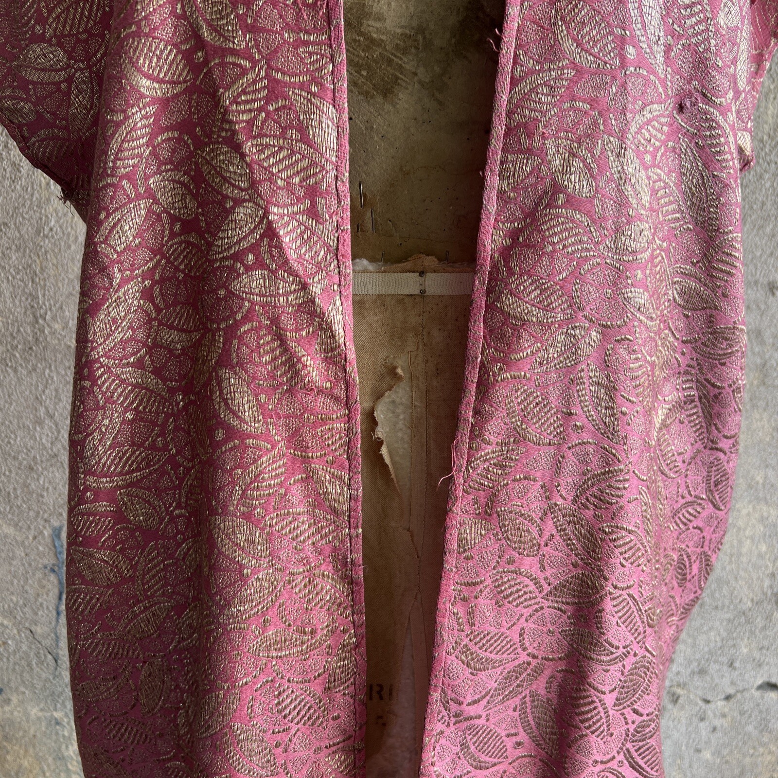 Antique 1920s Pink Silk Lamé Smock Mini Dress Blouse Fruit Design 1930s Vintage