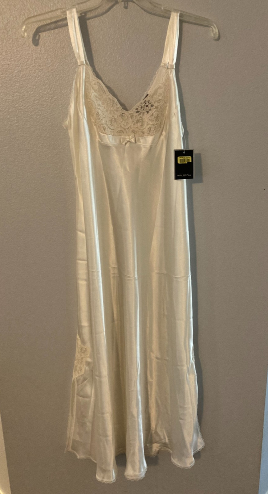 Halston Polyester White (Pearl) Lace Lingerie Nightgown XL Sleeveless With Tag