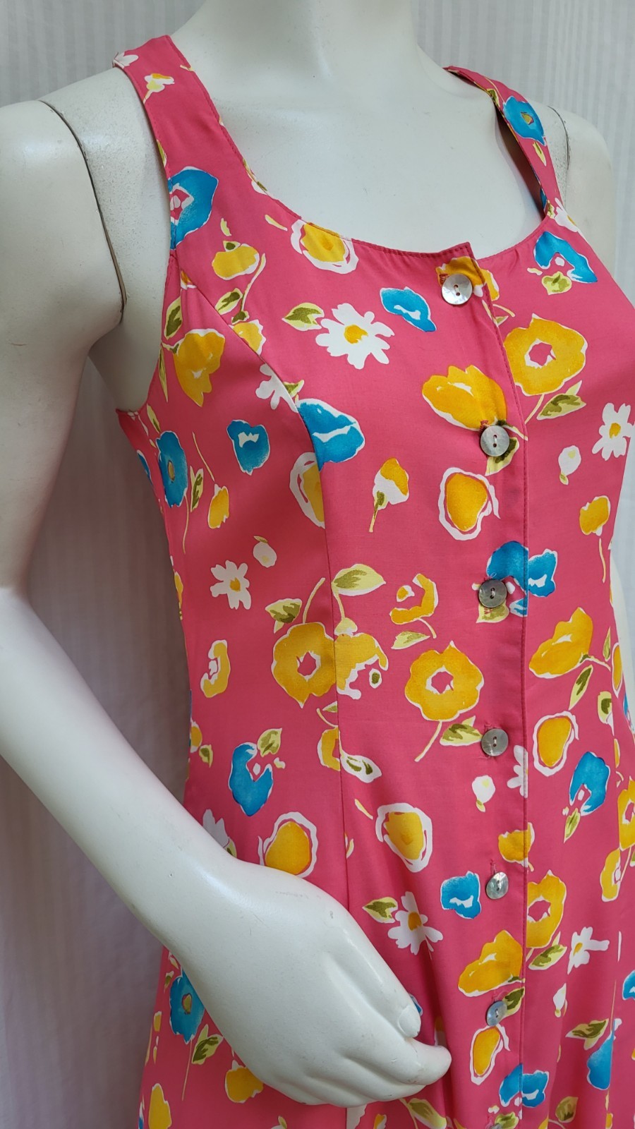 Vintage 80/90’s Carol Anderson Pink Floral Rayon Button Front DRESS – Size S/M
