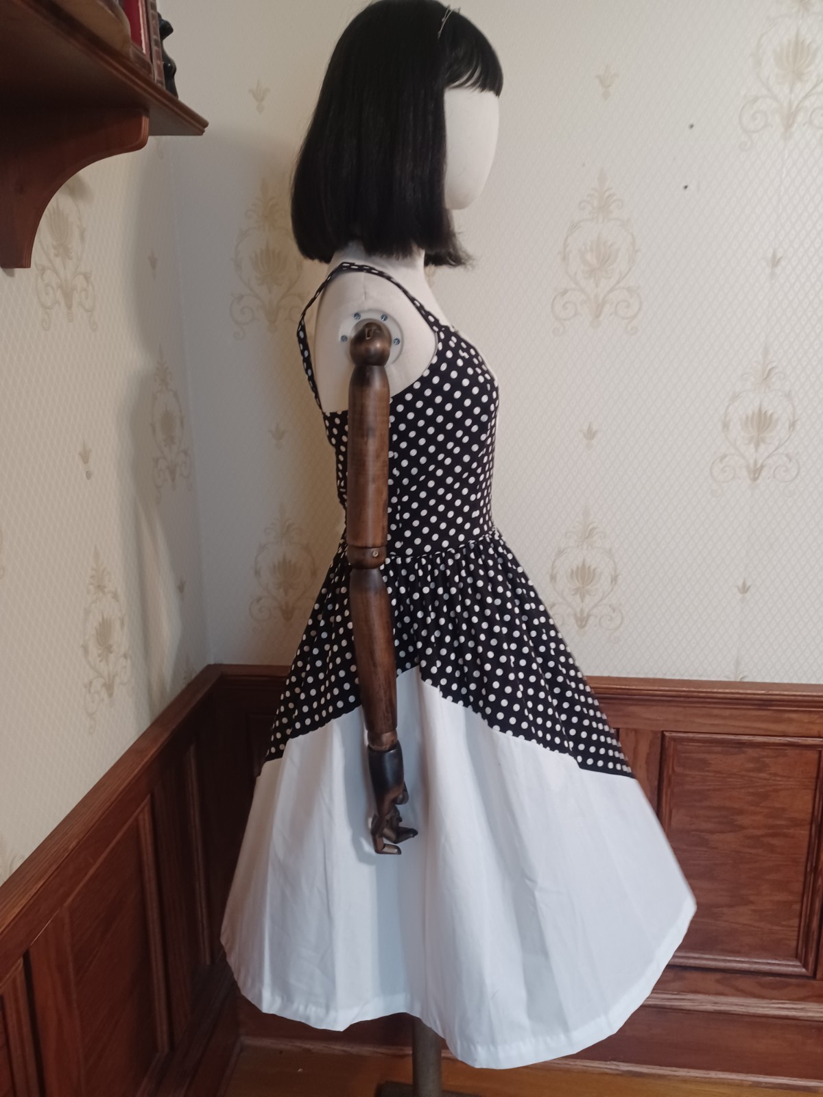 Vintage 1960s/1970s Toni Todd Union-Made Mod Pin-up Black +White Polkadot Dress