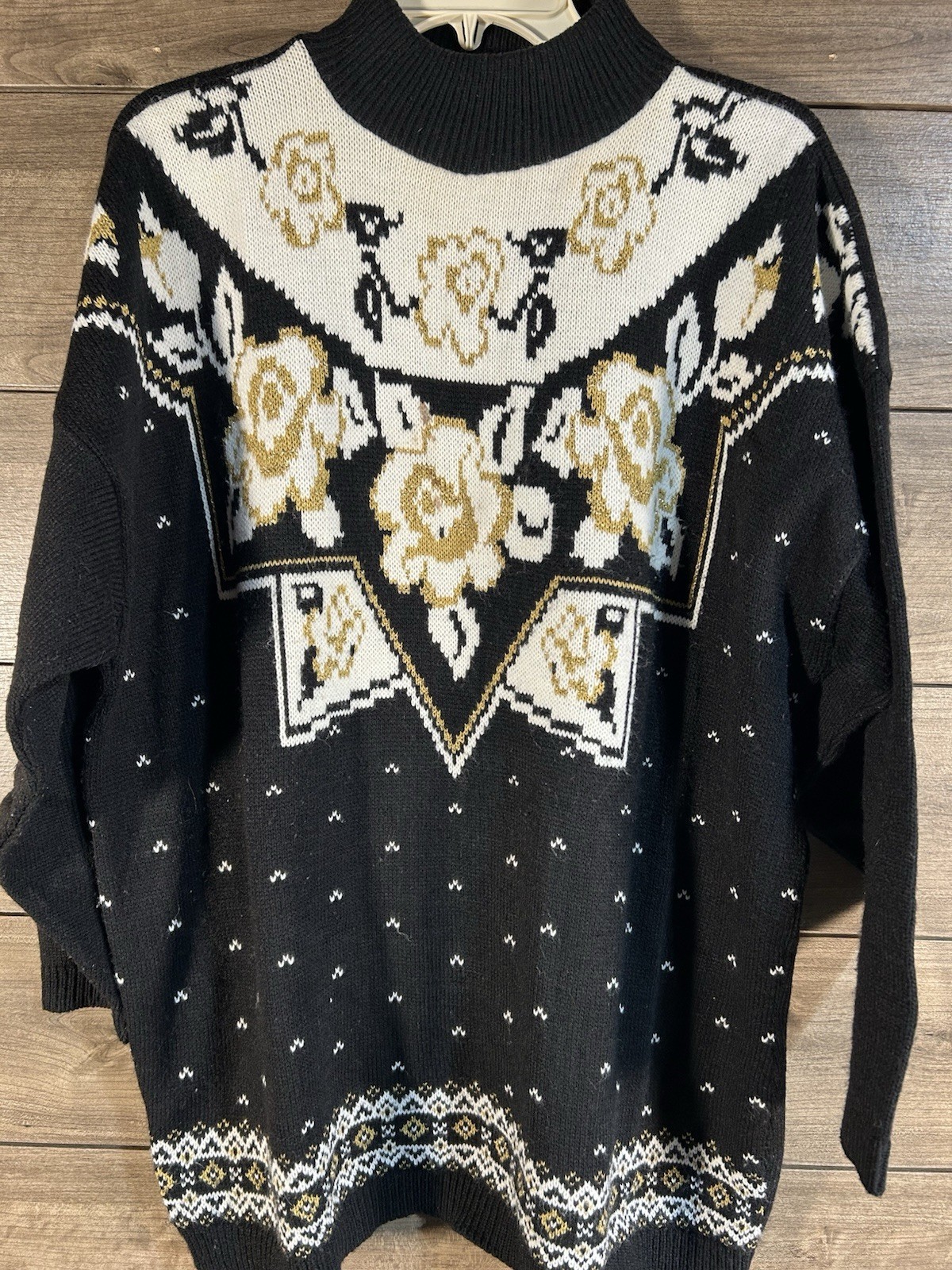 VTG Plus Size Sweater 90s GrandmaCore Black/White/Metallic GoldPullover 52”Chest