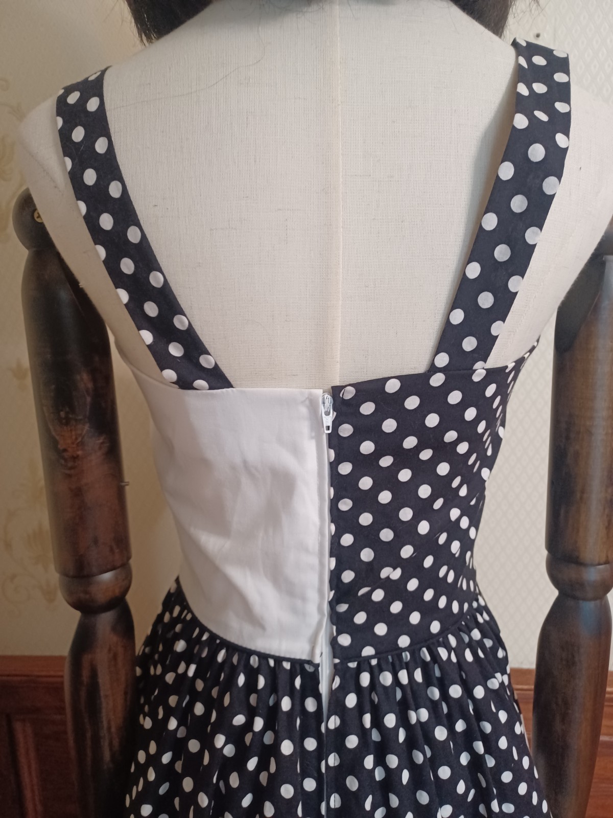 Vintage 1960s/1970s Toni Todd Union-Made Mod Pin-up Black +White Polkadot Dress