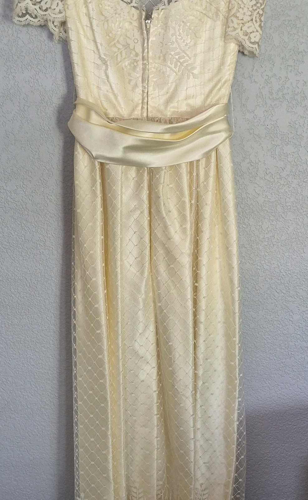 Vintage 1980’s Ivory and Lace Dress with Satin Bow. Size Small. Wedding Dress?