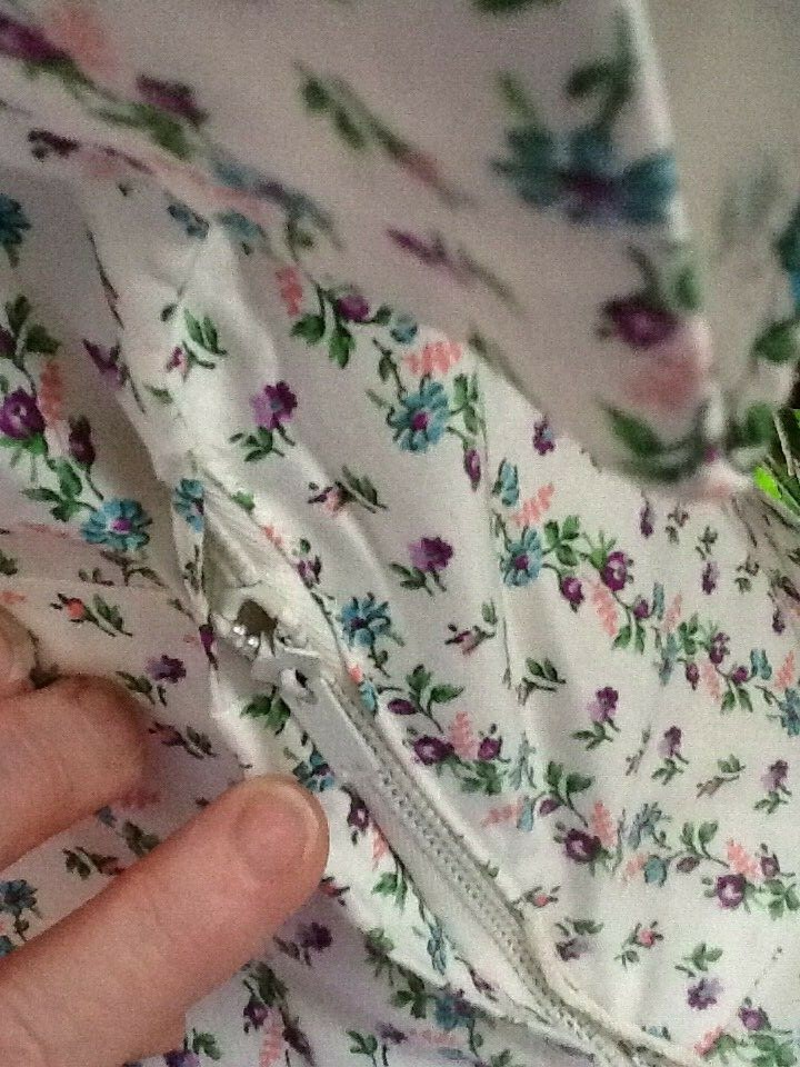 Vintage 1940’s BETTY BARCLAY Summer Floral Cotton FROCK DRESS 36-24-52