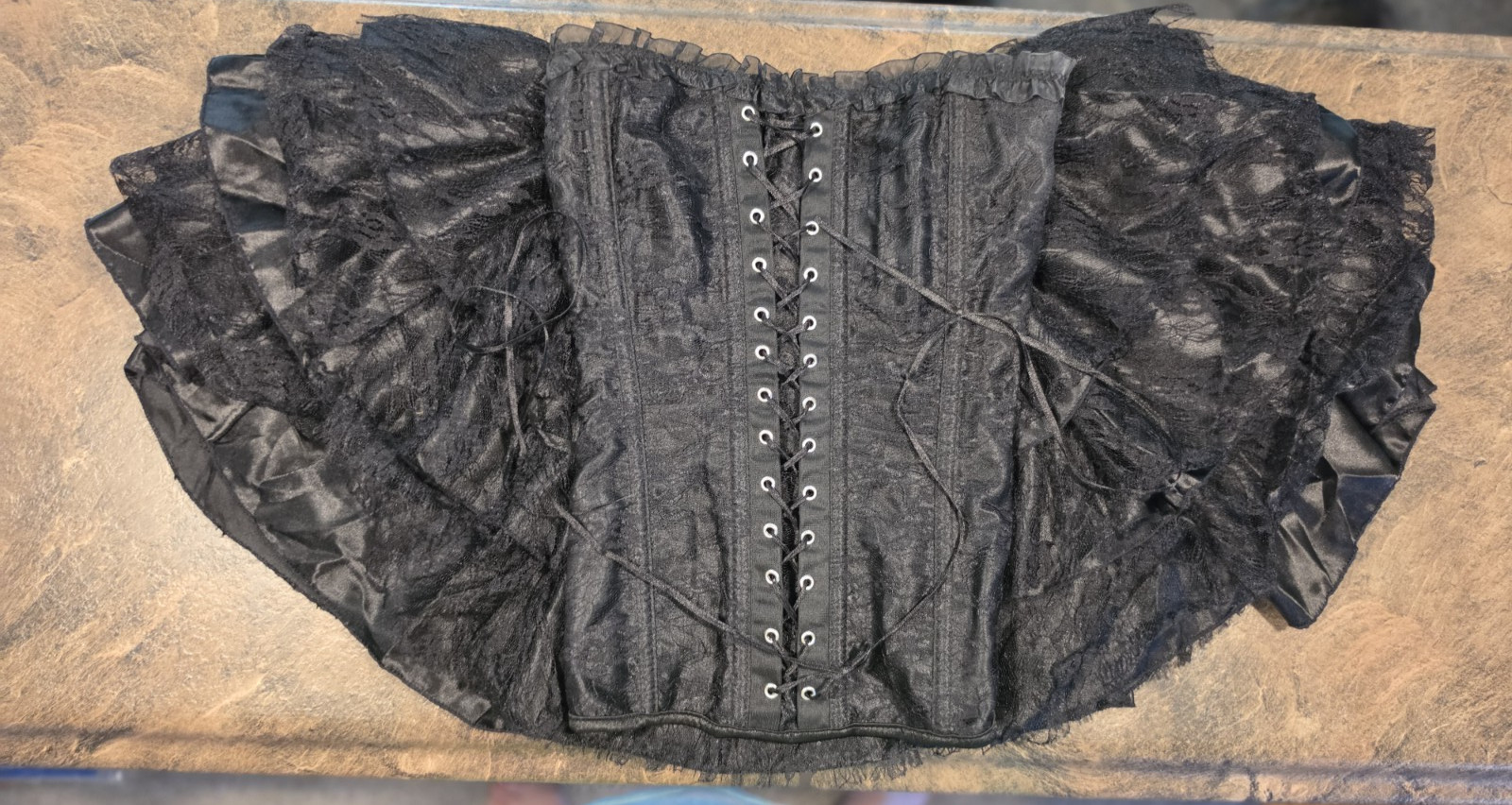 VTG Y2K Lace Corset & Petticoat Set M/L: GLAM GOTH WHIMSIGOTH PUNK VAMPIRE