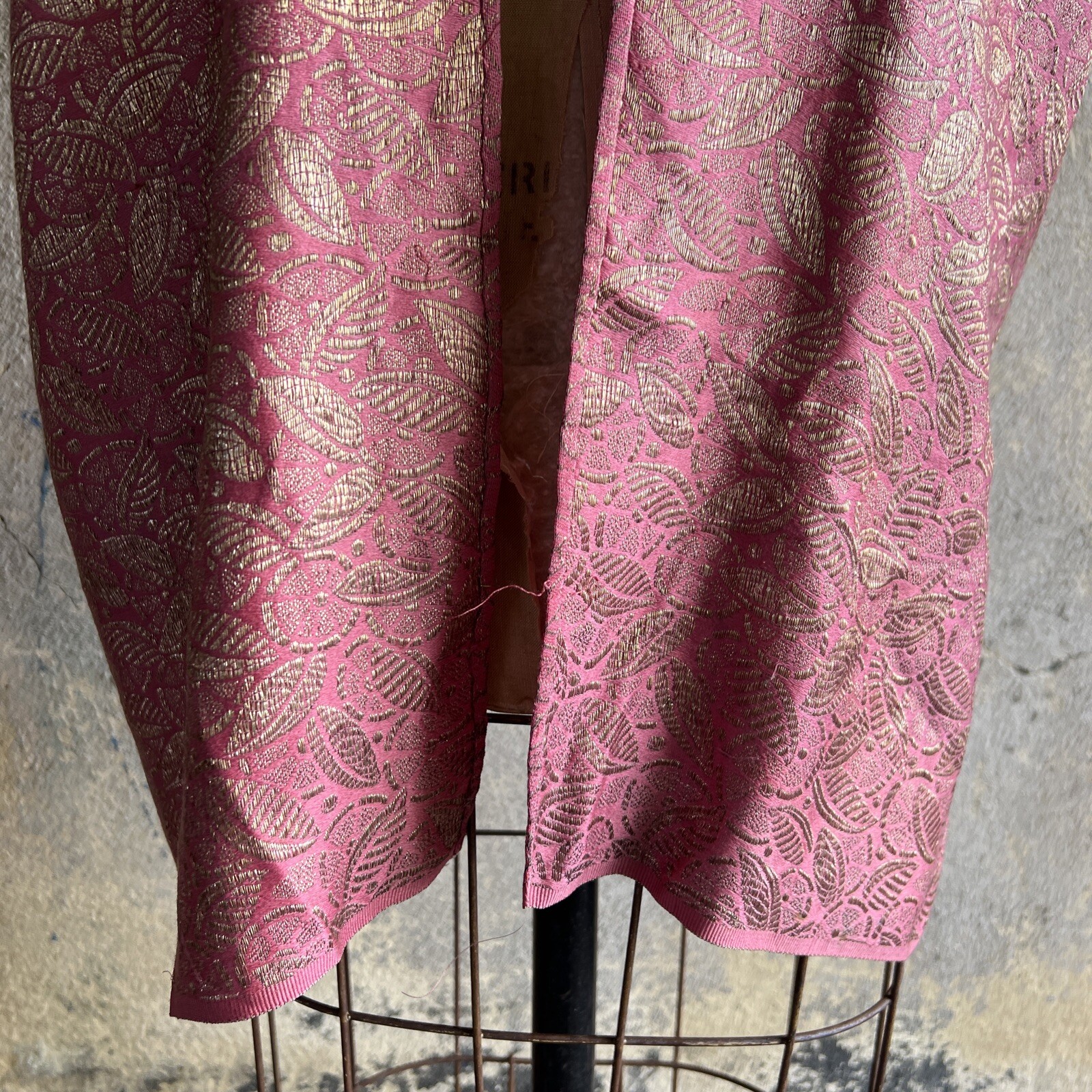 Antique 1920s Pink Silk Lamé Smock Mini Dress Blouse Fruit Design 1930s Vintage