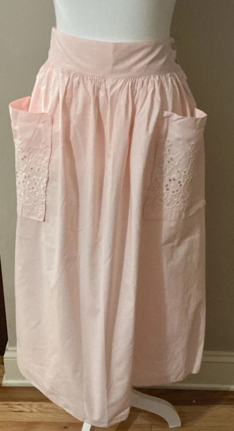 Vintage Pink Cotton Eyelet Big Pockets Skirt 28